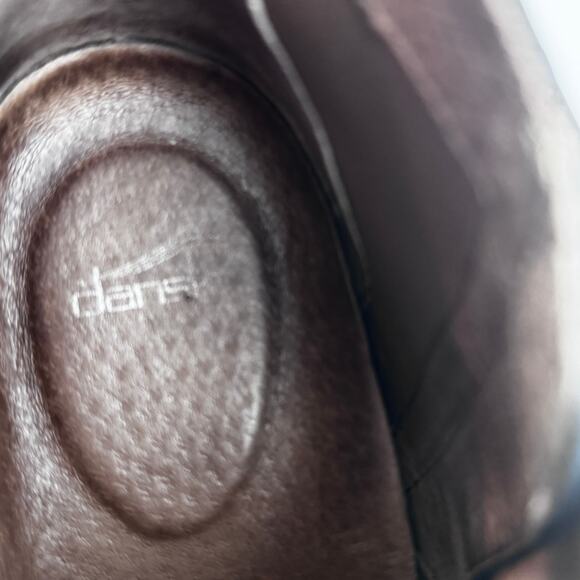 Dansko Liberty Buttery Soft Laser Cut Leather Ankle Boots Women's Size 40/9.5-10 - Picture 8 of 9